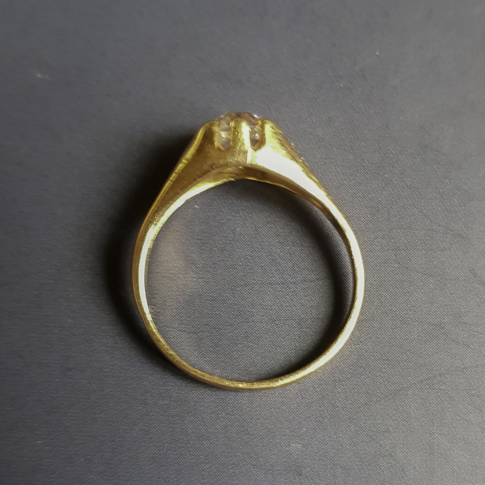 bague or solitaire diamant taille ancienne