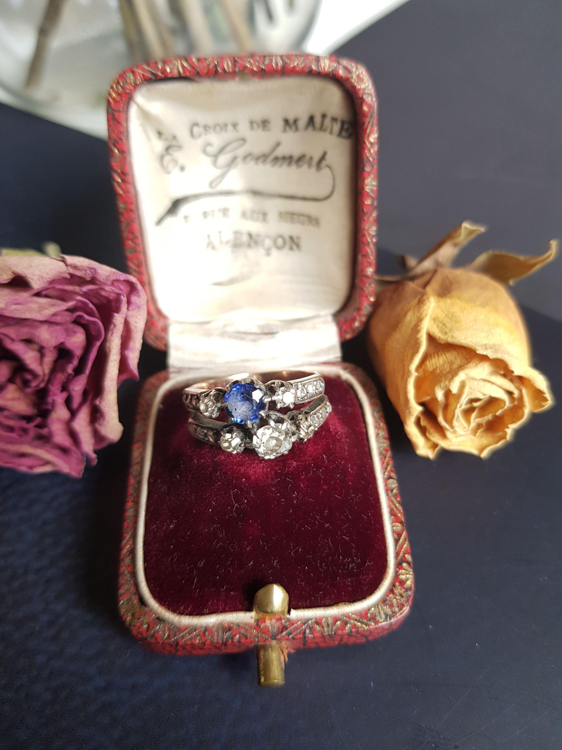 Bague Diamants et Saphir