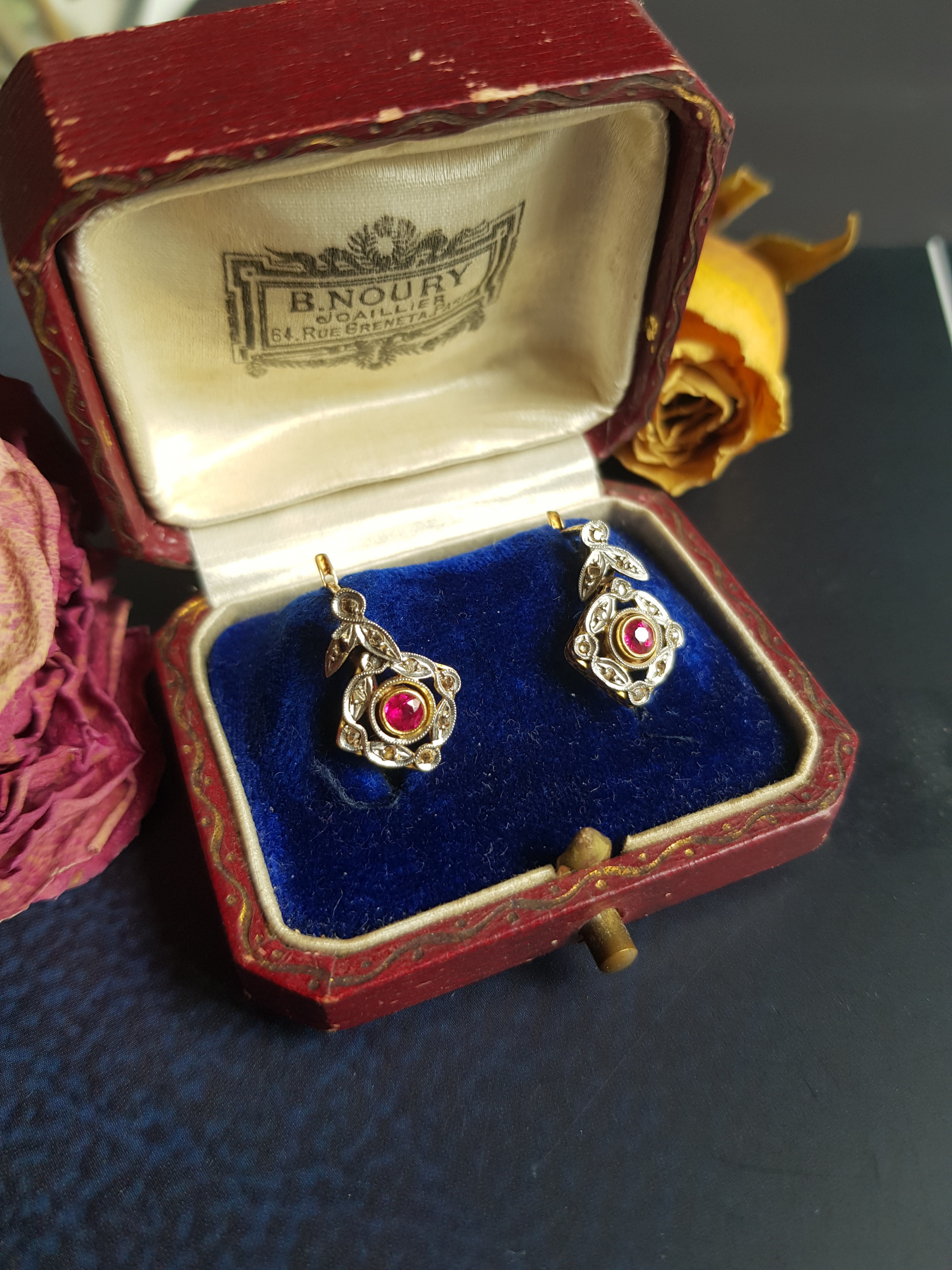 earring rubis diamond gold